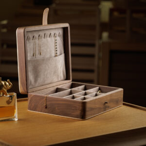 Coffret à bijoux en noyer grand modèle